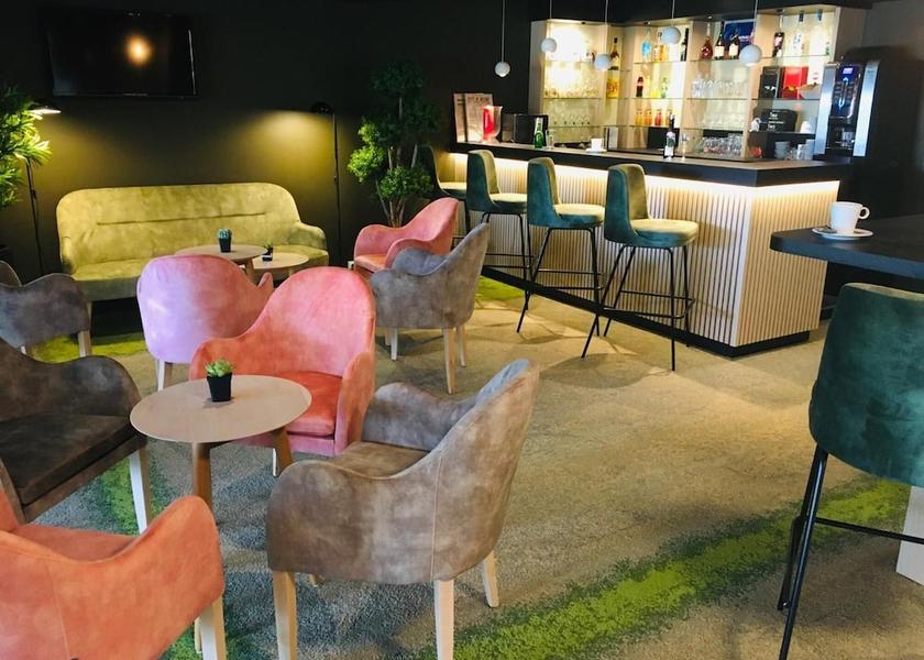 Normandy Bernay Bar (on property)