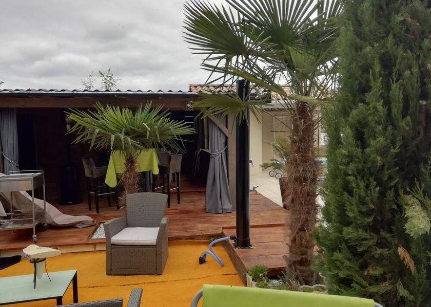 Nouvelle-Aquitaine Bretagne-de-Marsan Exterior Detail