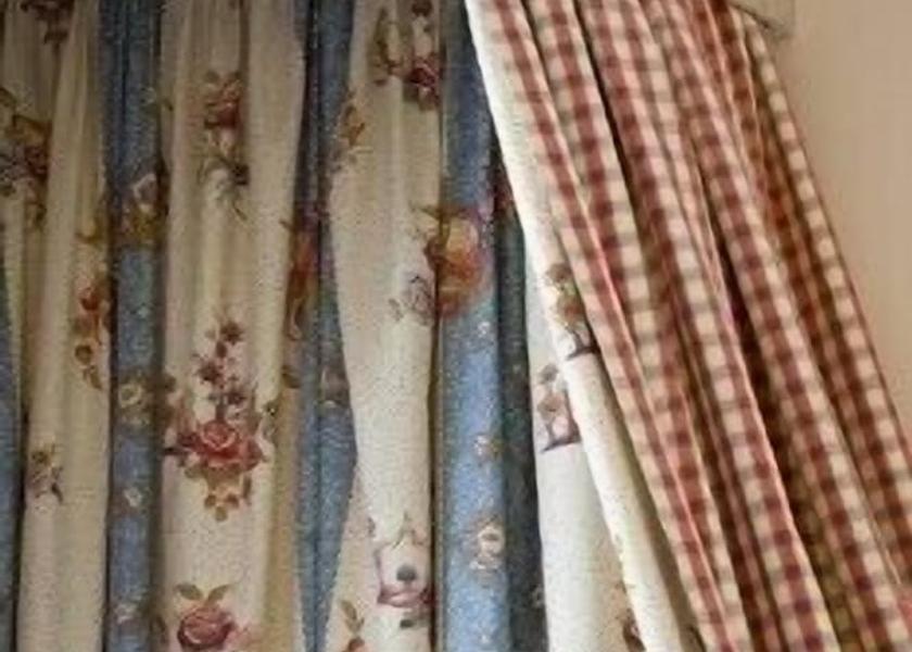 Occitanie Saint-Savin Interior Entrance