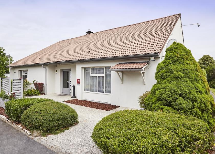 Hauts-de-France Fontaine-Notre-Dame Reception