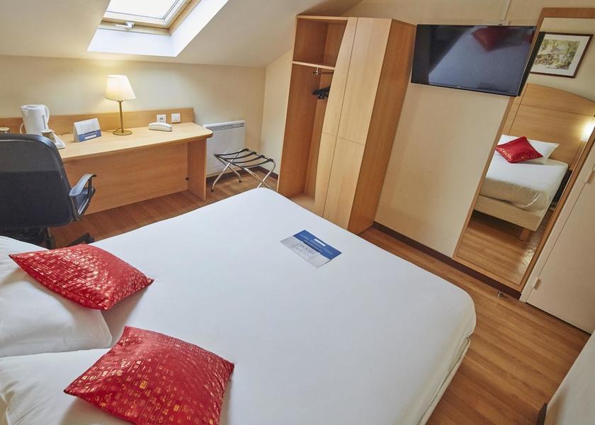 Hauts-de-France Fontaine-Notre-Dame Room