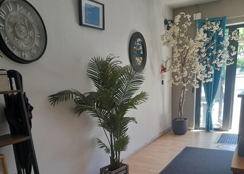 Provence - Alpes - Cote d'Azur Puget-Theniers Lobby