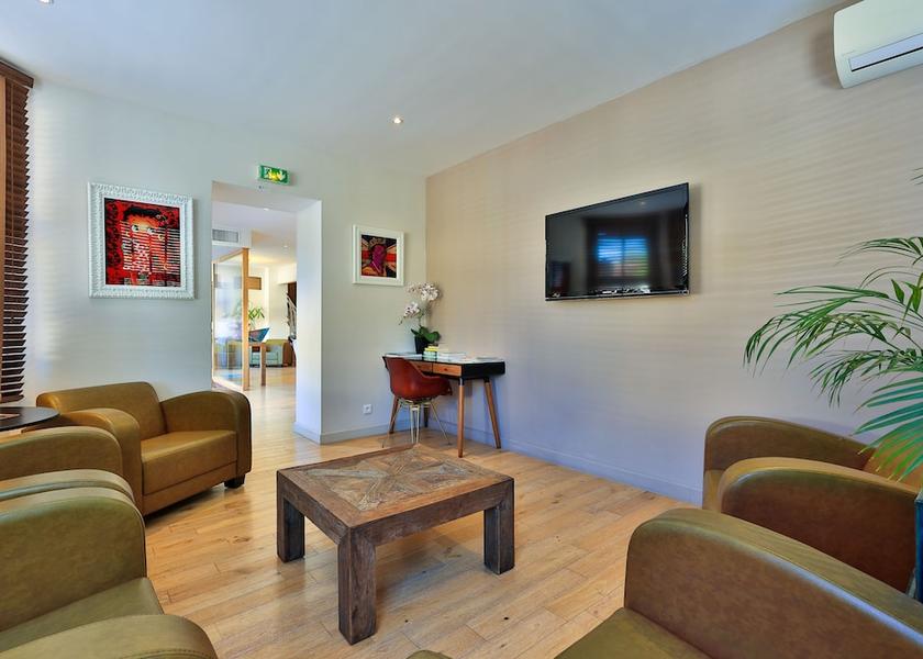 Provence - Alpes - Cote d'Azur Bandol Lobby