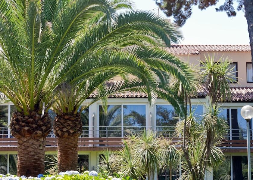 Corsica Grosseto-Prugna Front of property