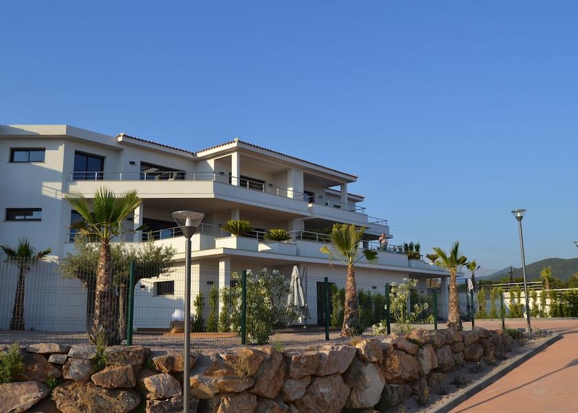 Corsica Grosseto-Prugna Front of property