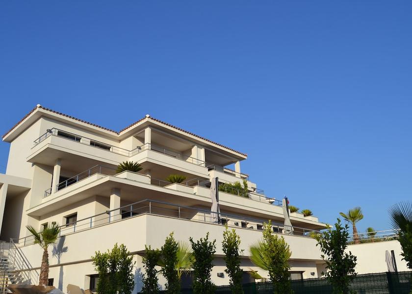 Corsica Grosseto-Prugna Front of property