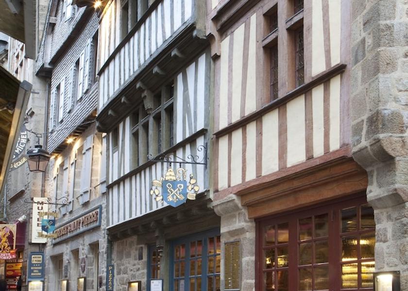 Normandy Le Mont-Saint-Michel Property Grounds