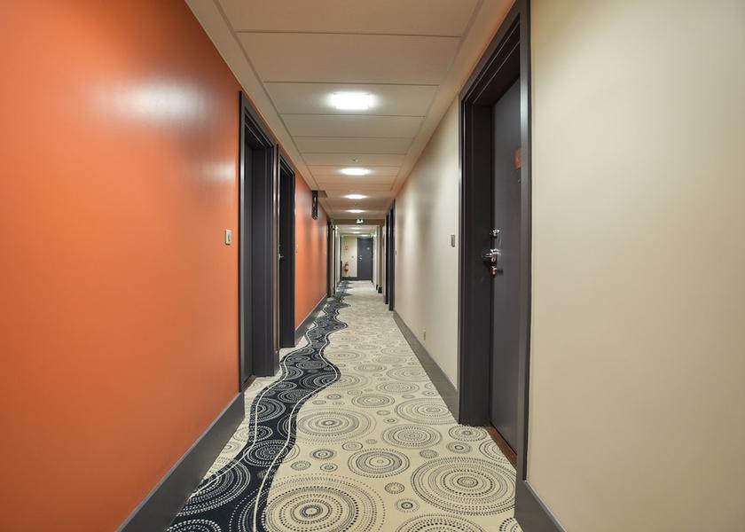 Auvergne-Rhône-Alpes Clermont-Ferrand Hallway