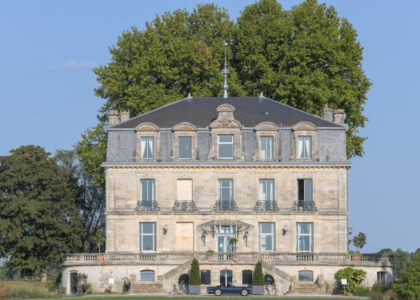 Nouvelle-Aquitaine Blanquefort Facade