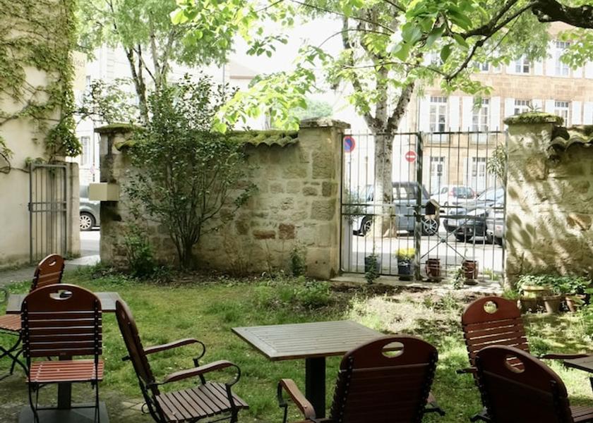 Occitanie Figeac Garden