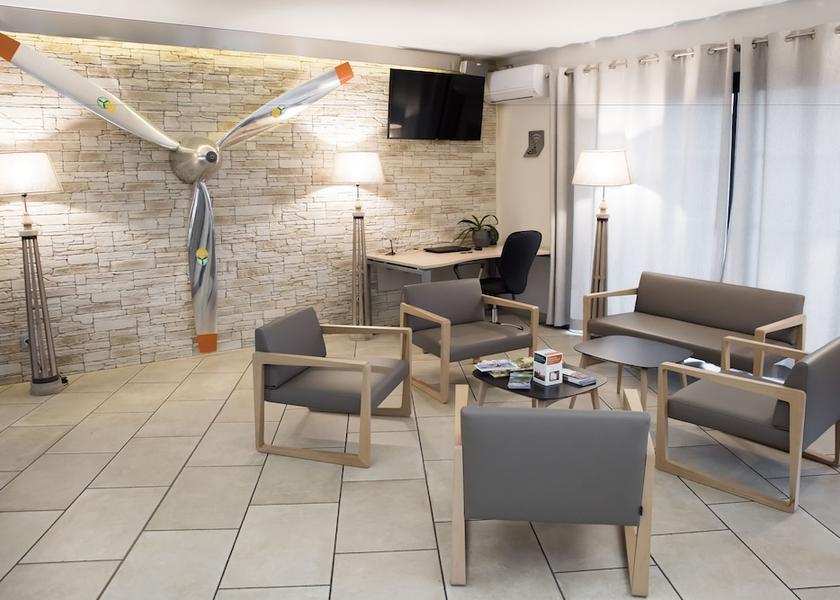 Occitanie Figeac Lobby sitting area