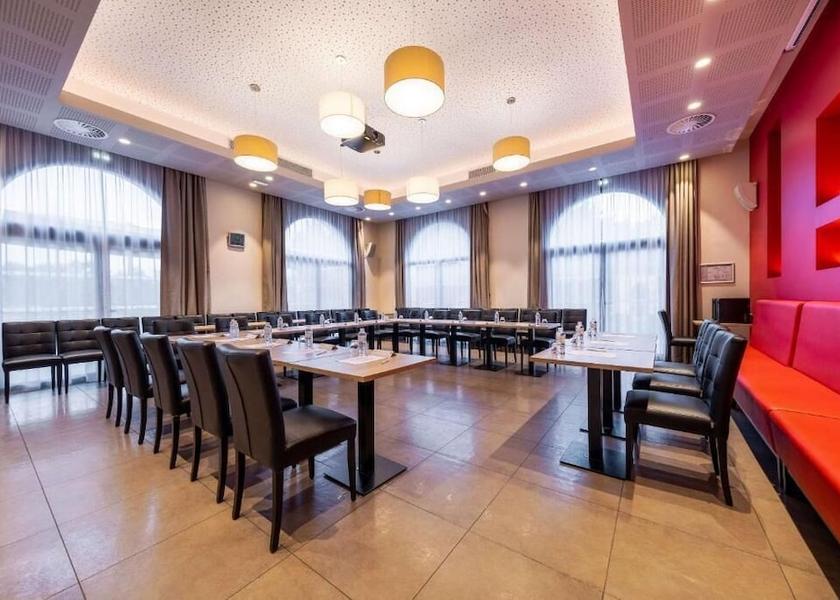 Occitanie Figeac Meeting facility
