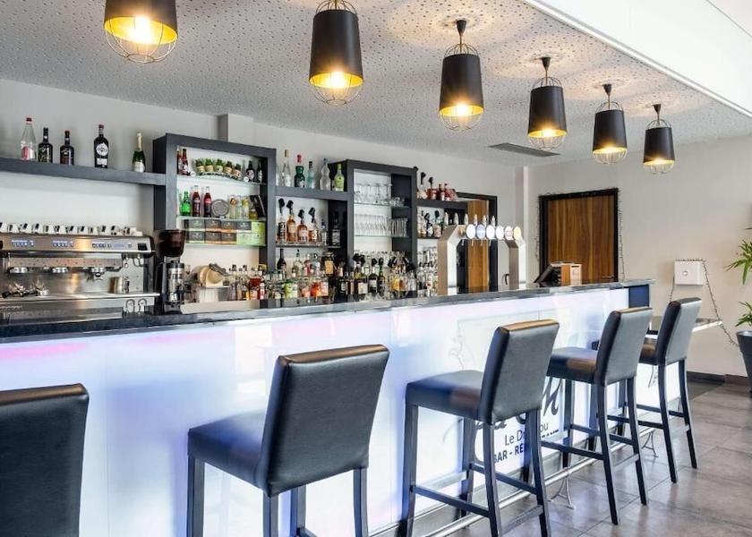 Occitanie Figeac Bar (on property)