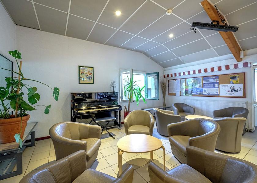 Nouvelle-Aquitaine Ascain Lobby sitting area