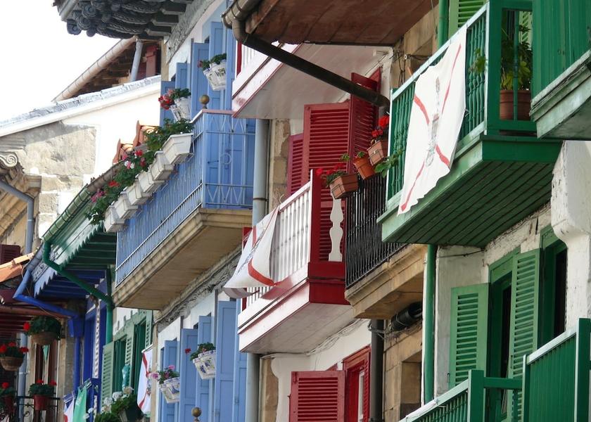 Nouvelle-Aquitaine Ascain Exterior Detail