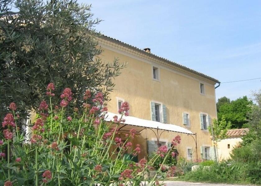 Provence - Alpes - Cote d'Azur Le Barroux Exterior Detail