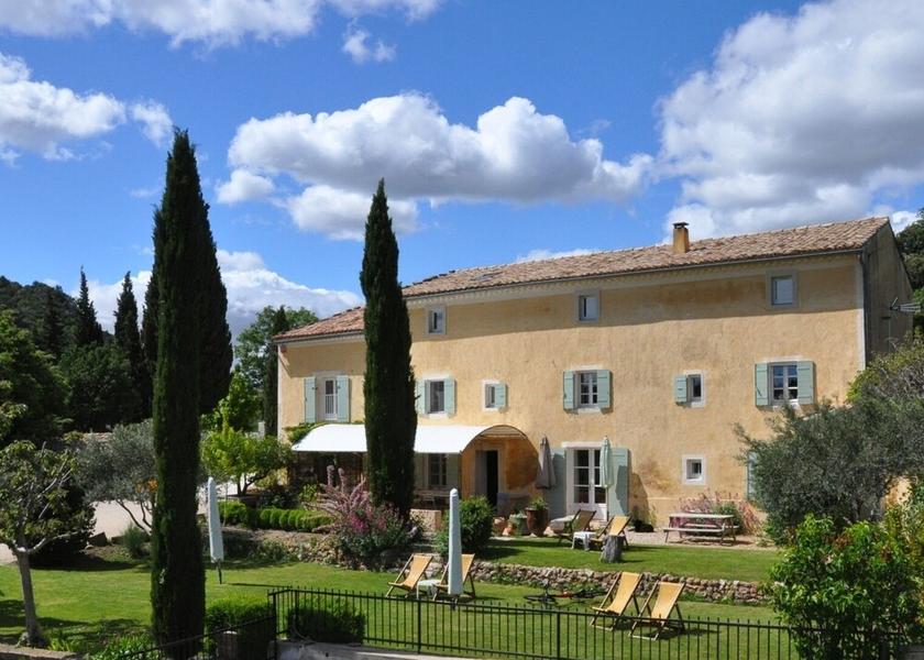 Provence - Alpes - Cote d'Azur Le Barroux Exterior Detail