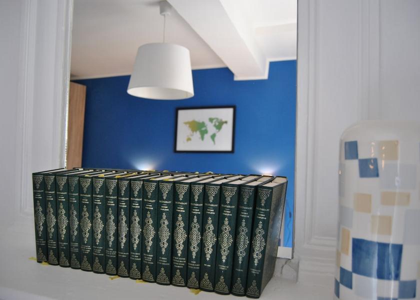 Grand Est Nogent-sur-Seine Interior Entrance