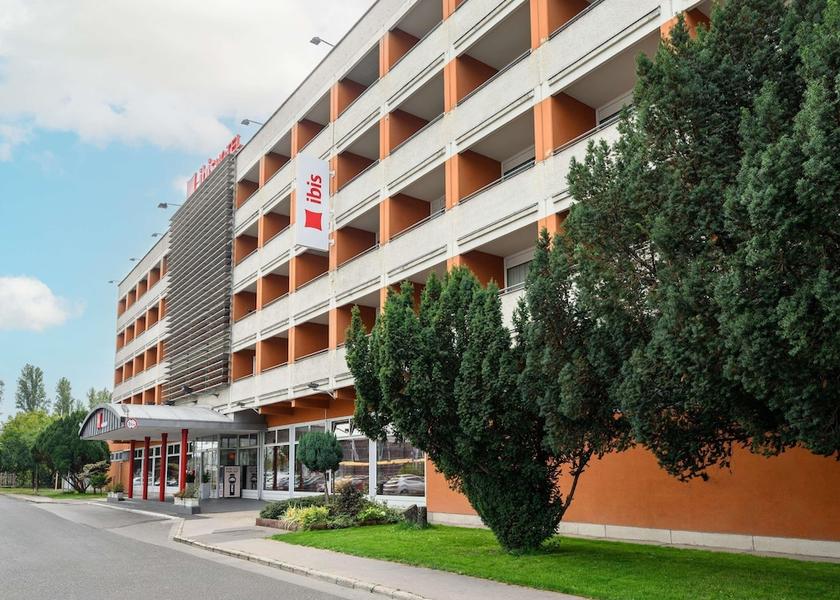  Budapest Exterior Detail