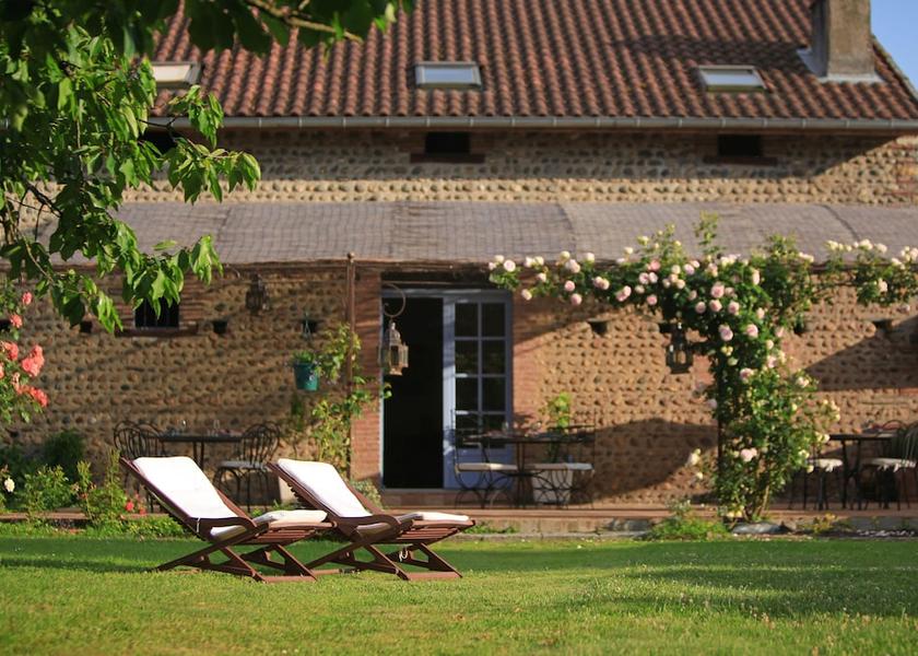 Occitanie Vic-en-Bigorre Exterior