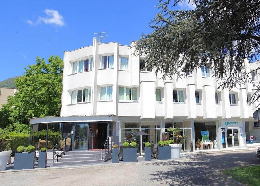 Auvergne-Rhone-Alpes Meylan Exterior Detail