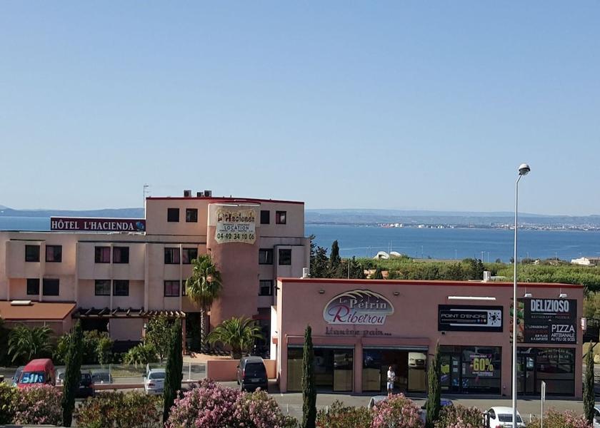 Provence-Alpes-Côte d'Azur Chateauneuf-les-Martigues Aerial View