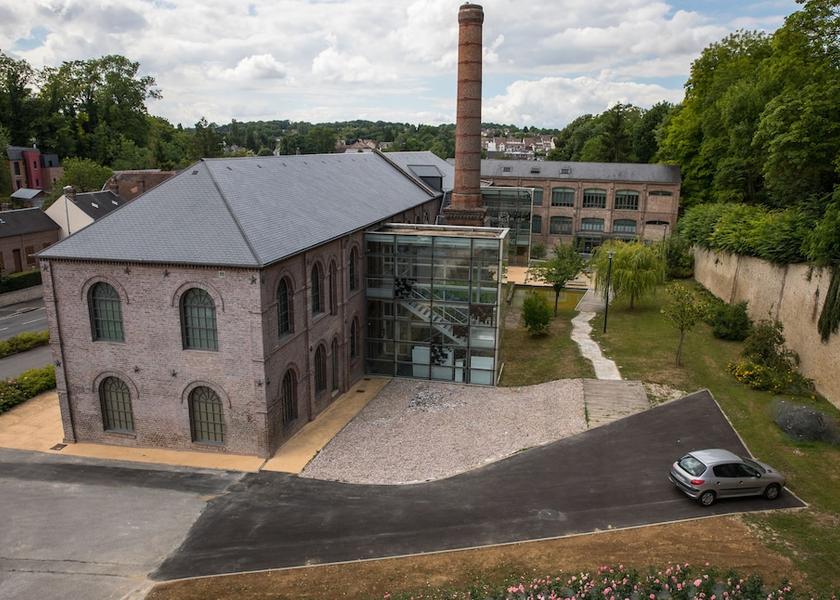Hauts-de-France Meru Street View
