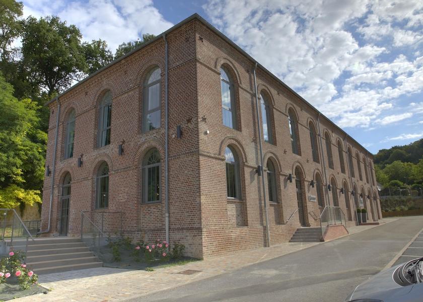 Hauts-de-France Meru Facade