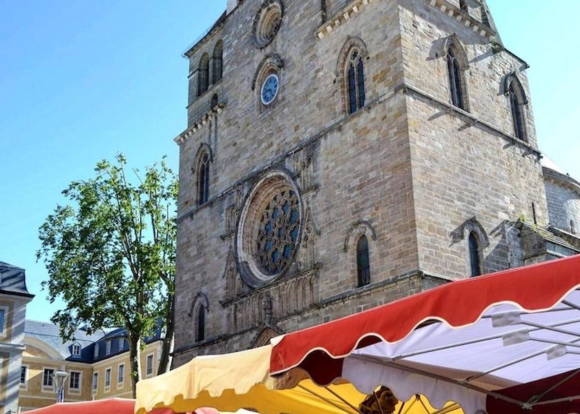 Occitanie Tour-de-Faure Shopping mall