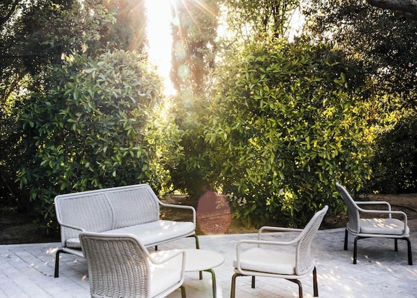 Provence - Alpes - Cote d'Azur Paradou Exterior Detail