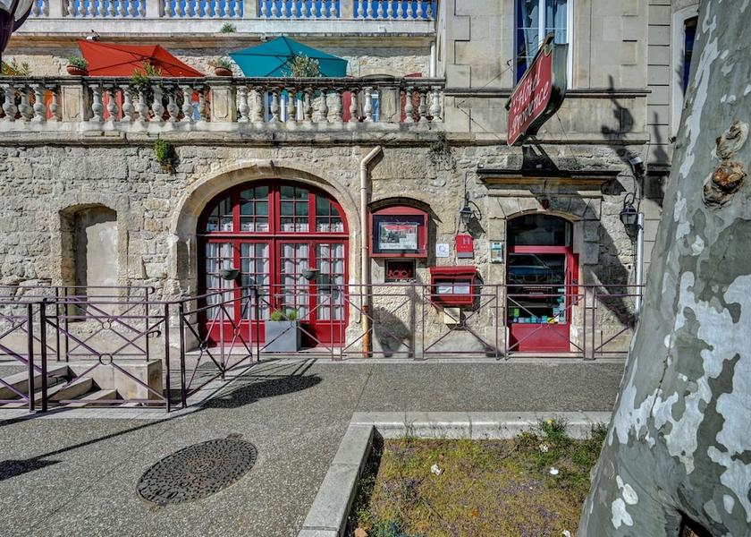 Provence - Alpes - Cote d'Azur Tarascon Facade
