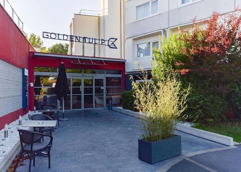 Ile-de-France Saint-Witz Exterior Detail