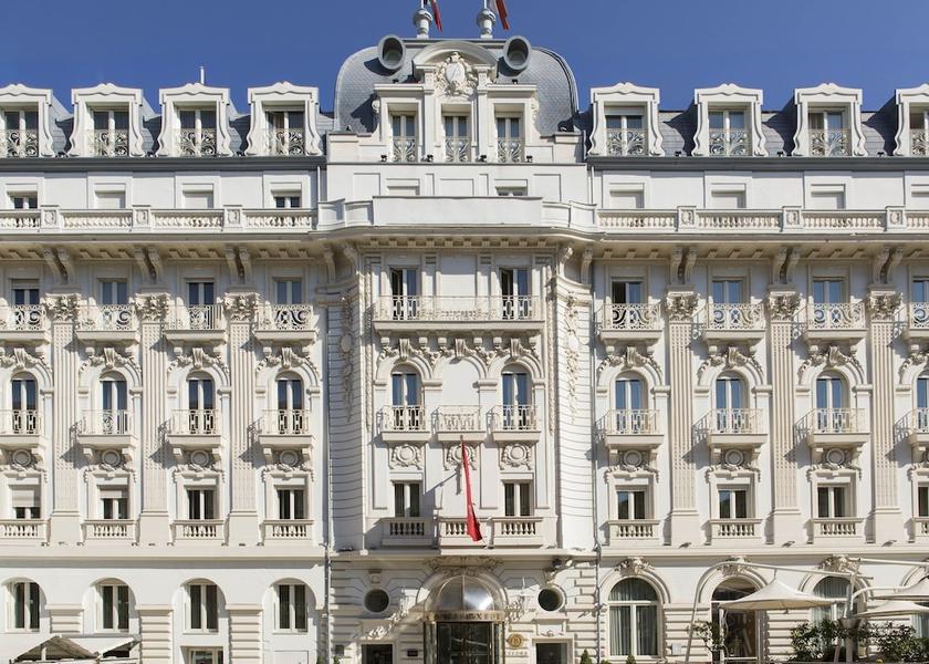 Provence - Alpes - Cote d'Azur Nice Facade