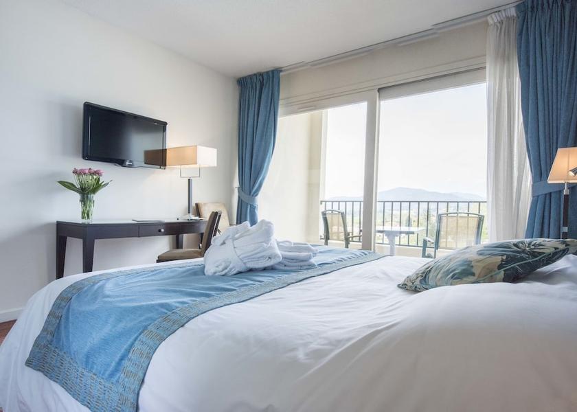 Auvergne-Rhone-Alpes Saint-Clair Room