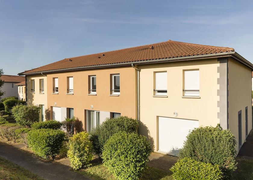 Auvergne-Rhône-Alpes Gerzat Facade