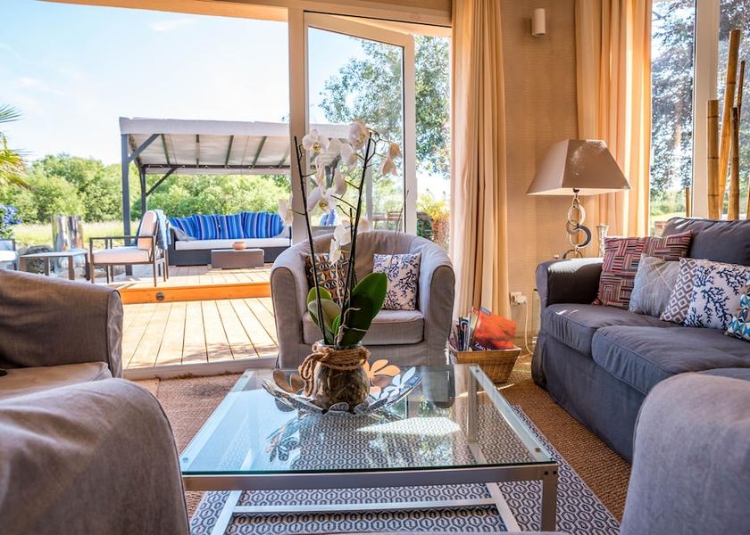 Brittany Plouharnel Bar