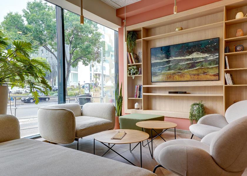 Provence-Alpes-Côte d'Azur Marseille shared lounge/tv area
