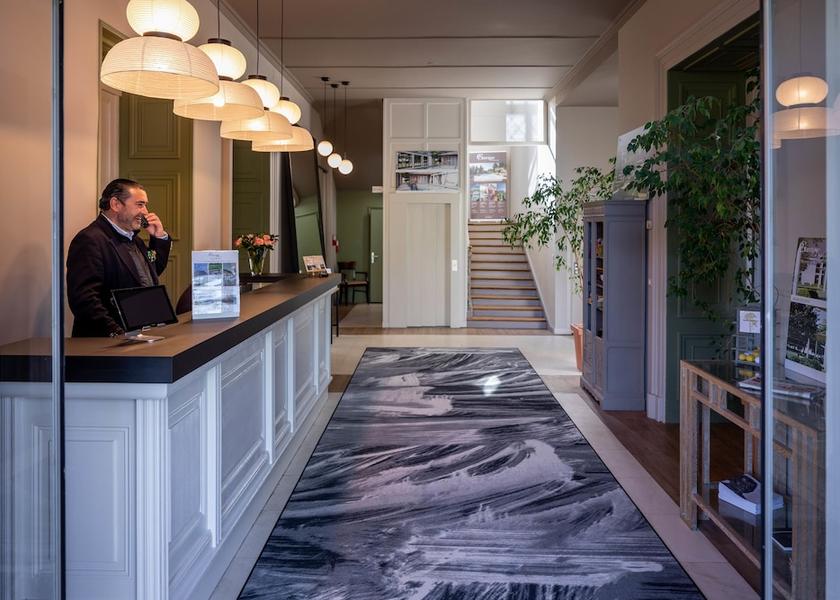 Nouvelle-Aquitaine Mignaloux-Beauvoir Interior Entrance