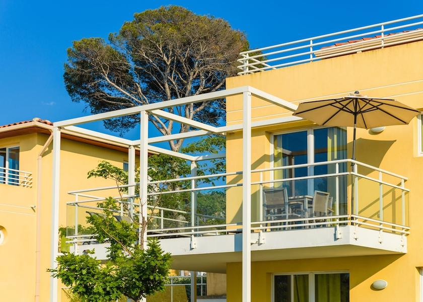 Provence - Alpes - Cote d'Azur Six-Fours-les-Plages Balcony