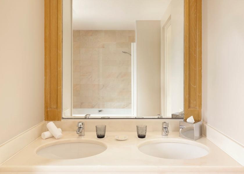 Pays de la Loire La Baule-Escoublac Bathroom