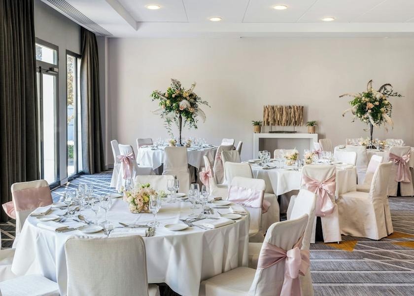 Ile-de-France Roissy-en-France Banquet Hall