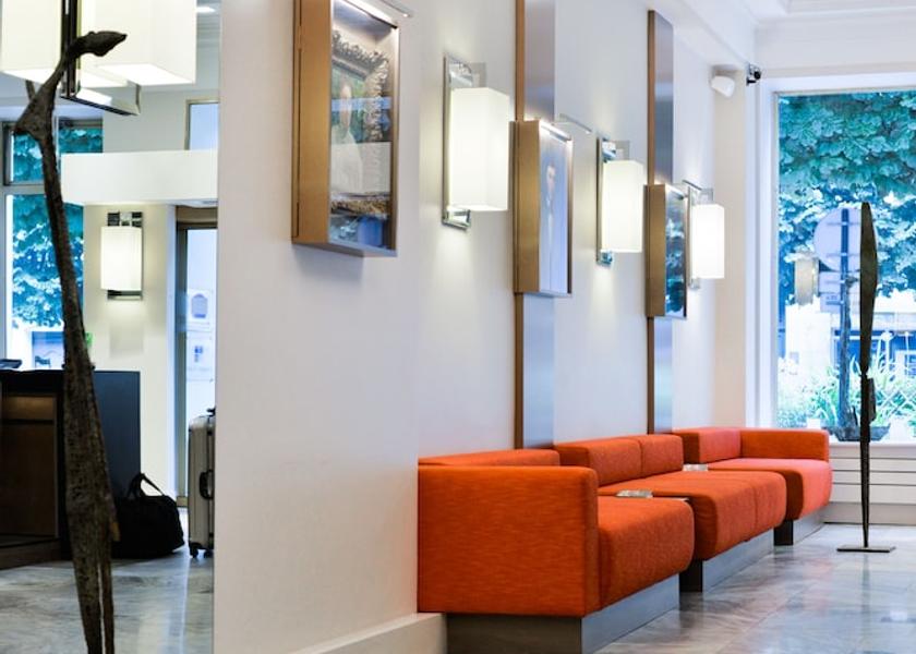 Nouvelle-Aquitaine Bayonne Lobby