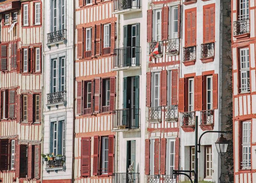 Nouvelle-Aquitaine Bayonne Exterior Detail