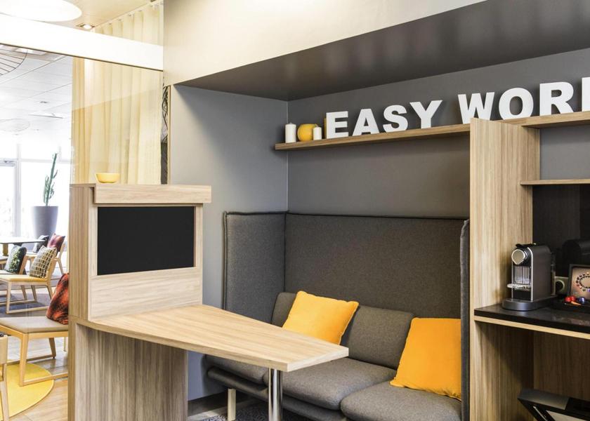 Nouvelle-Aquitaine Bordeaux meeting room / ballrooms