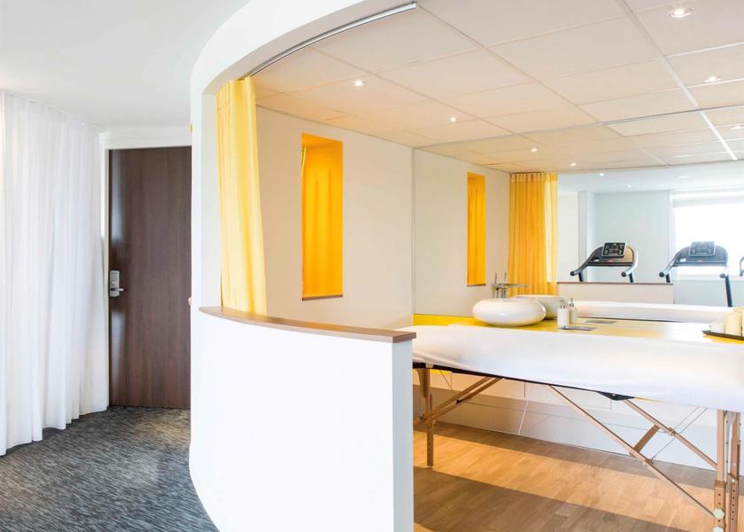 Nouvelle-Aquitaine Bordeaux bathroom