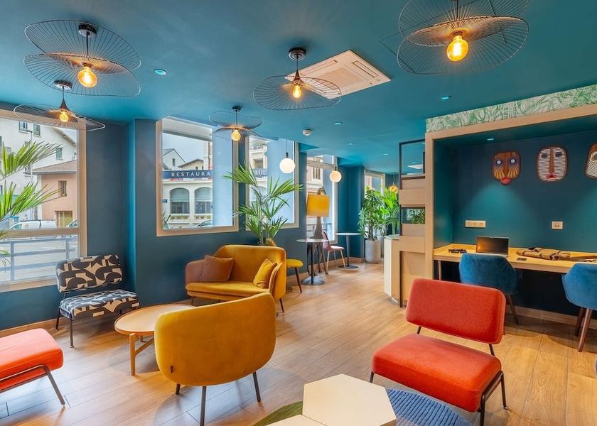 Auvergne-Rhone-Alpes Aix-Les-Bains Lobby