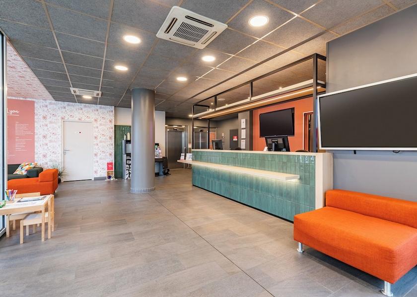 Auvergne-Rhone-Alpes Caluire-et-Cuire Reception