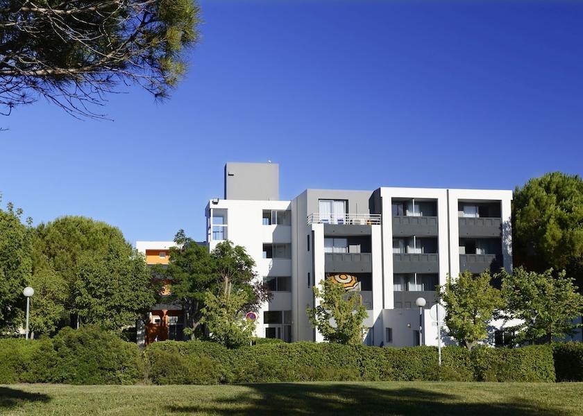 Occitanie Balaruc-les-Bains Exterior Detail