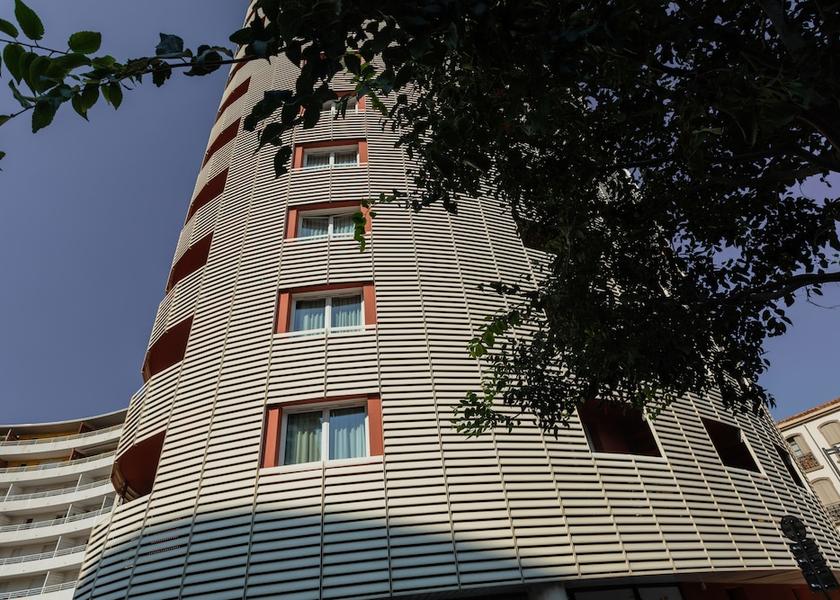 Occitanie Perpignan Facade