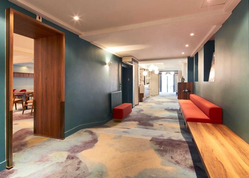 Grand Est Reims Lobby